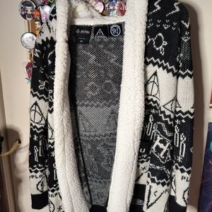 Hot Topic Harry Potter Deathly Hallows Sherpa Girls Cardigan